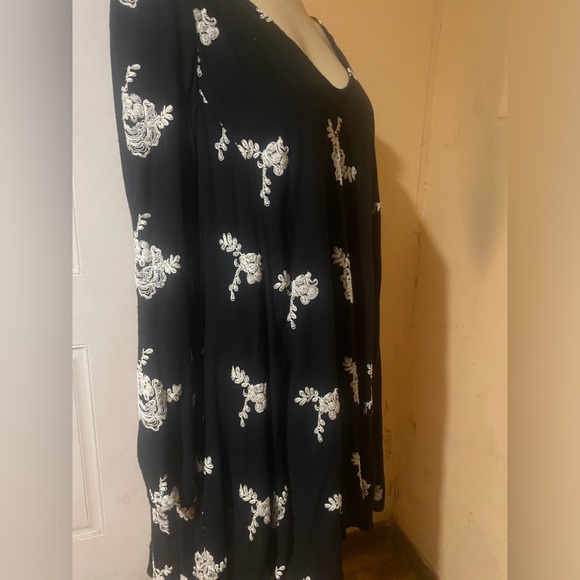 Free People Black and White Bishop Sleeve Sundress - Picture 7 of 13